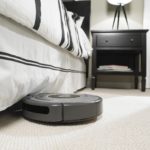 iRobot Roomba 615 Saugroboter auf Teppichboden