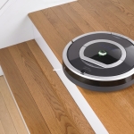 iRobot Roomba 780 bei einer Treppe